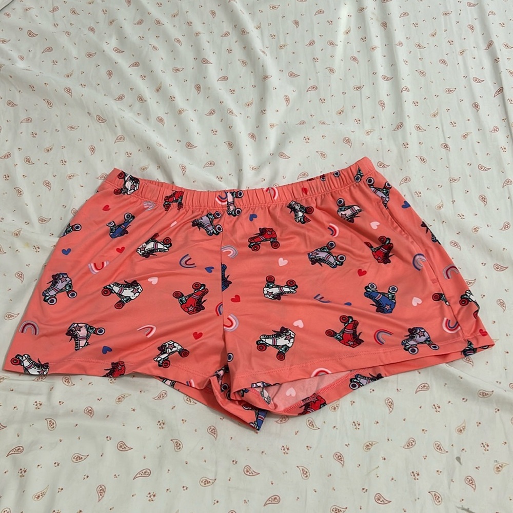 Skate print women’s shorts. Size S(4-6)